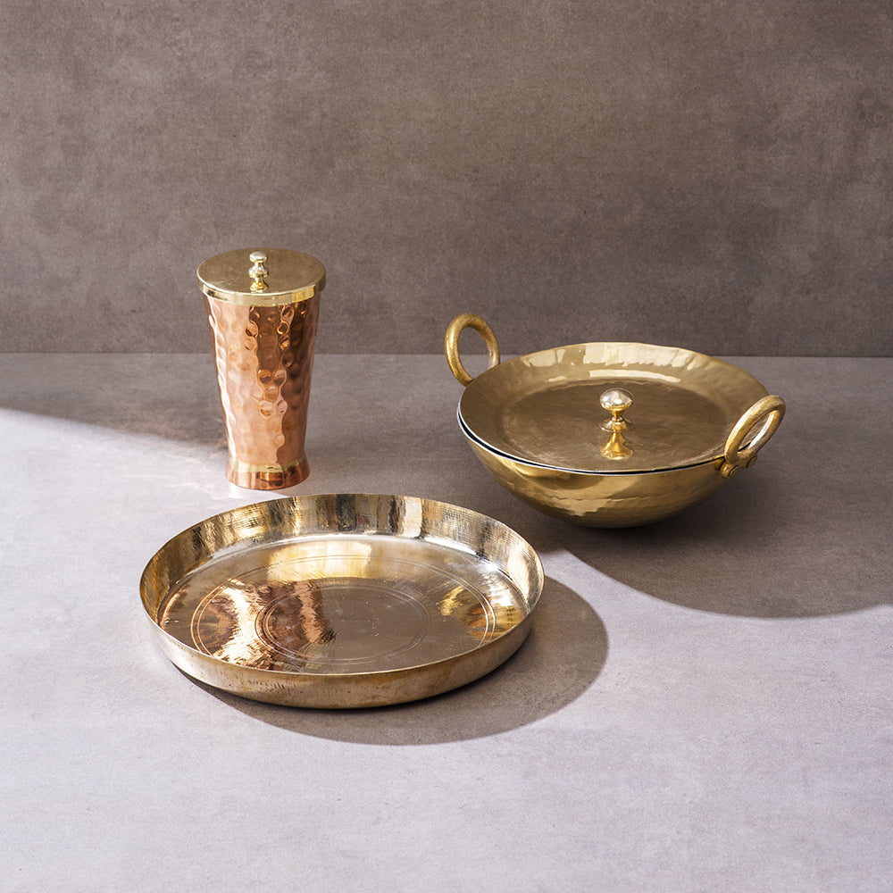 Kit de Iniciación Ayurveda – Kadhai de Latón, Vaso de Cobre y Plato Kansa de 26,5 cm
